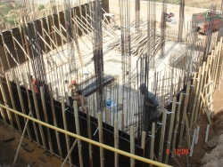 Construction & Builders - CONSTRUCTION